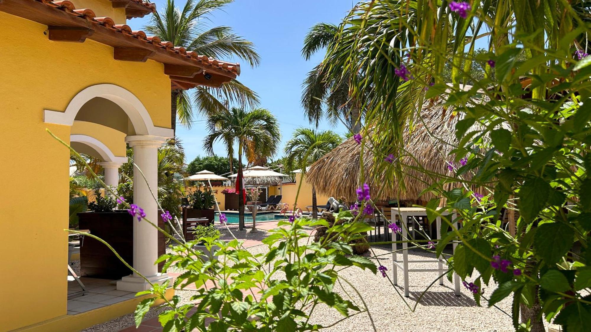 Sonrisa Boutique Hotel - Adults Only Кралендижк Екстериор снимка